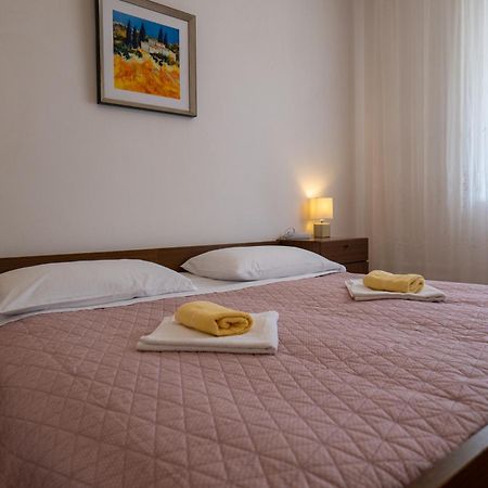 Irena'S Place A2 Ρόβινι Εξωτερικό φωτογραφία
