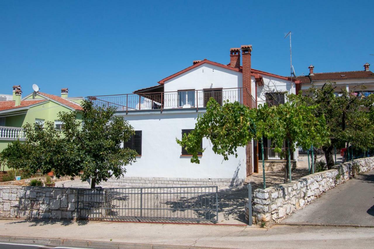 Irena'S Place A2 Ρόβινι Εξωτερικό φωτογραφία